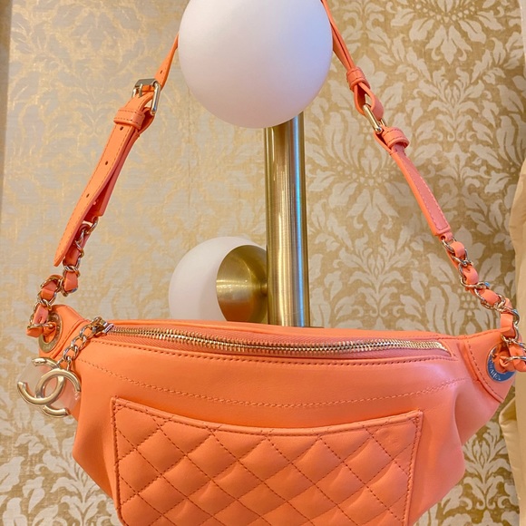 Chanel Belt bag 2019 - Picture 4 of 8